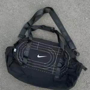 Nike спортивная сумка эксклюзив Европа