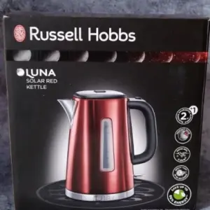 Новый Электрочайник Russell Hobbs Luna Solar Red