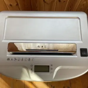 Уничтожитель бумаги (шредер) JP830C