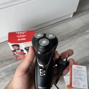Электробритва мужская Delta Lux DE -4000