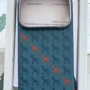 Pitaka iPhone 17 pro indigo