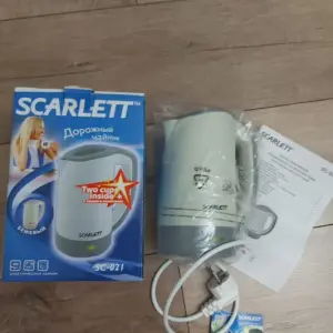 Электрочайник Scarlett SC-021 0,5 л/600 Вт/Пластик