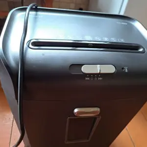 Уничтожитель бумаги, шредер, Rexel rex623