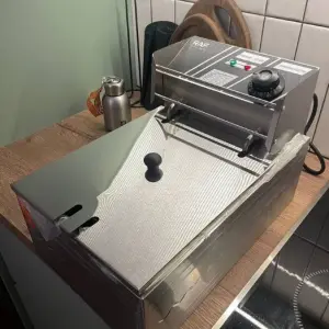 Фритюрница профессиональная
