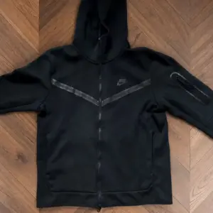 Nike tech fleece