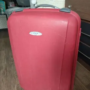 Чемодан на колесах бу большой москва
